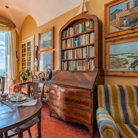 Casa D'artista Di Charme Bed & Breakfast *