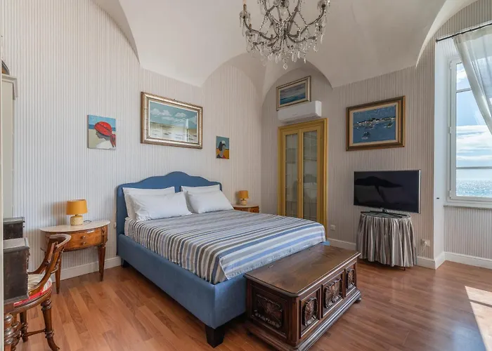 Casa D'artista - In Residenza Di Charme Panzió Alassio