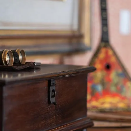 Casa D'artista - In Residenza Di Charme 알라시오