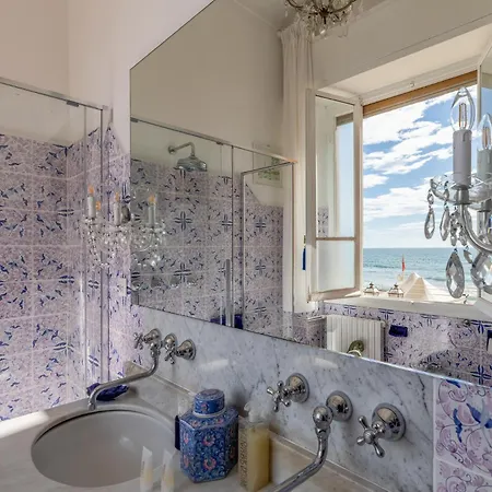 Bed & Breakfast Casa D'artista - In Residenza Di Charme 4*