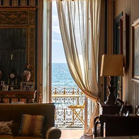 Casa D'artista - In Residenza Di Charme 4* Alassio